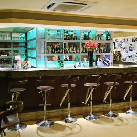 Roca Golf Hotel Бужумбура Екстер'єр фото