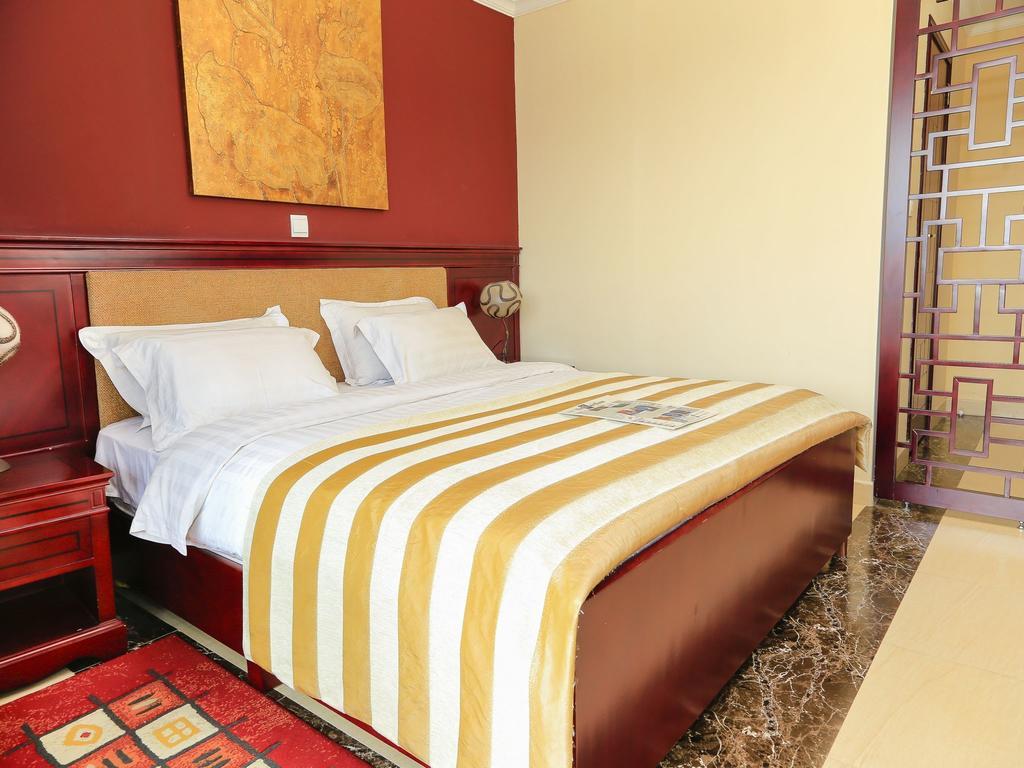 Roca Golf Hotel Бужумбура Номер фото