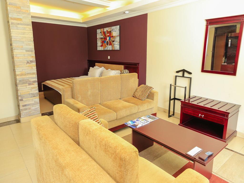 Roca Golf Hotel Бужумбура Номер фото